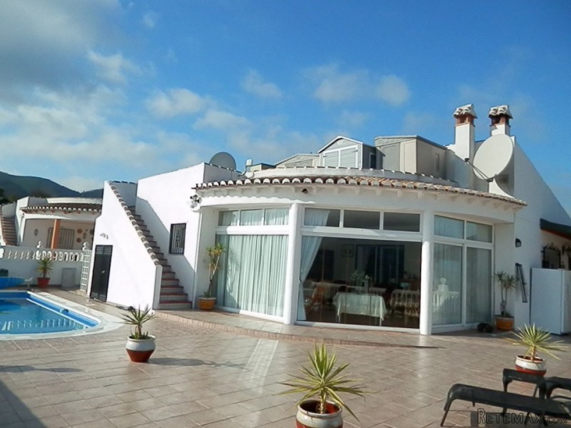 3 bedroom, 2 bathroom Villa, (build 125..