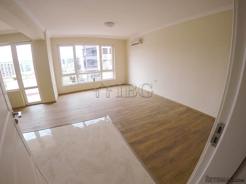 Spacious 2-bedroom apartment in Palm.. - 2