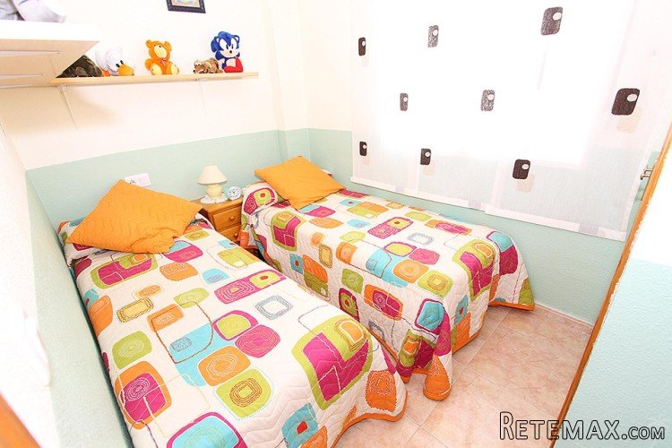 You will find this cozy apartment in the center of bustling.. - 6