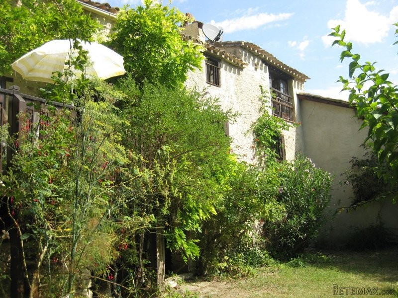 4 Bedrooms - Villa -..