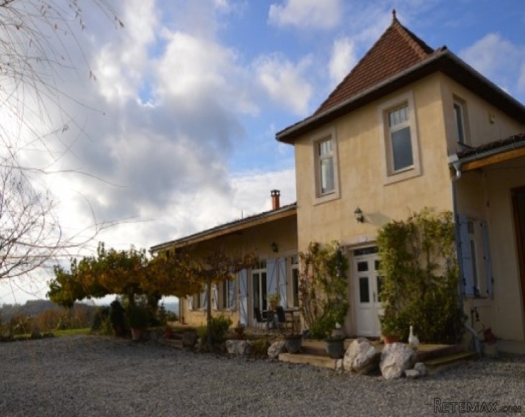 Country Farmhouse With Gite, Apartment..