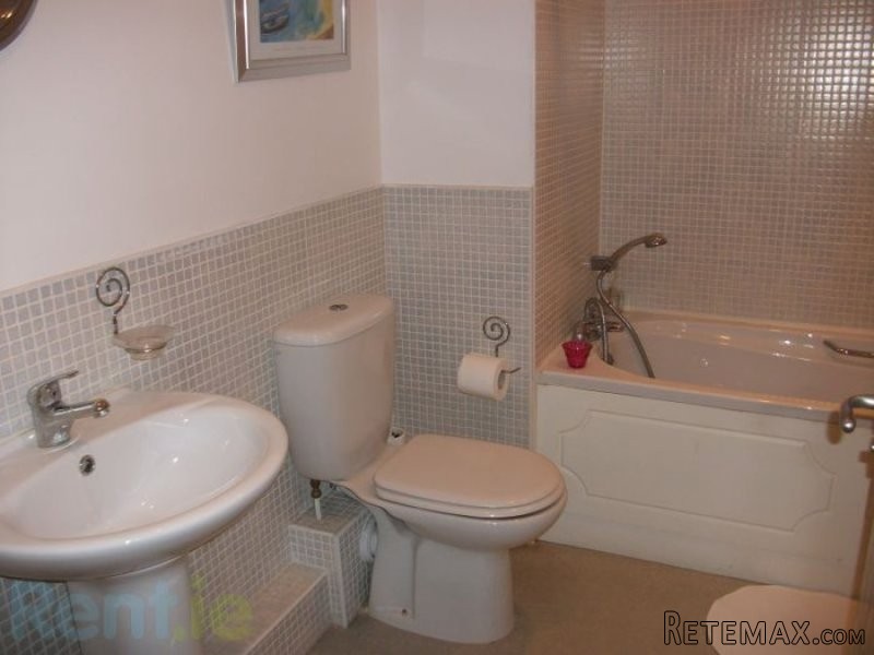 215 Temple Court, Northwood, Santry.. - 2