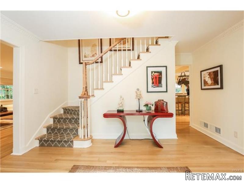 4 bedroom House For Sale: 87 Highfield.. - 2