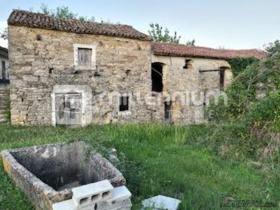 Istra, Labin, samostojeća starina, 170m2 - 2