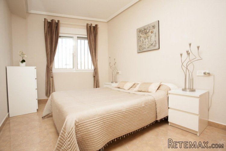 This cozy apartment is located in the beautiful Pilar de la.. - 5