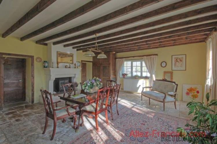Cherigné (79) - For Sale : Detached character house with 5.. - 6
