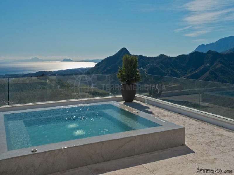 Contemporary New Villa For Sale In La.. - 2