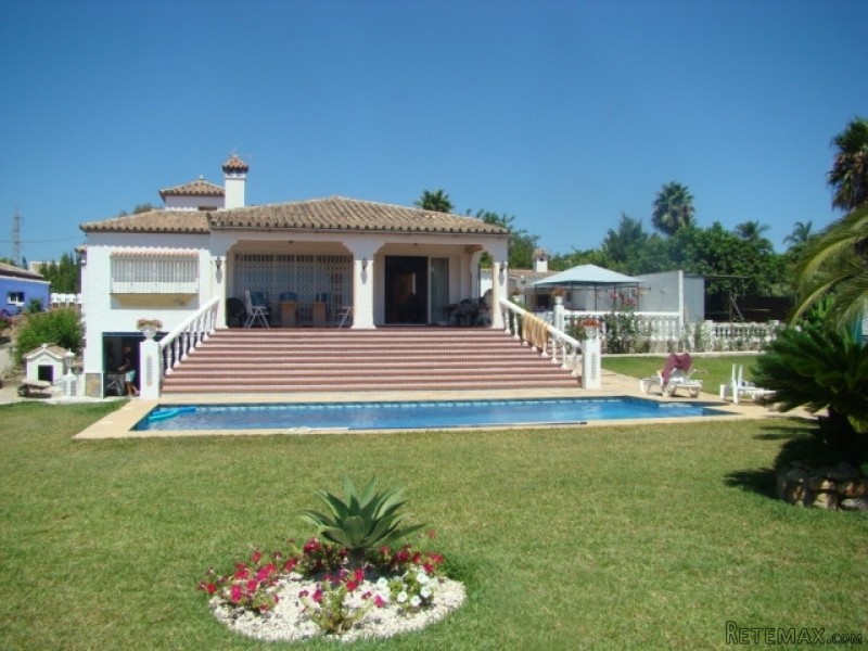 3 Bedrooms - Villa - Malaga - For Sale