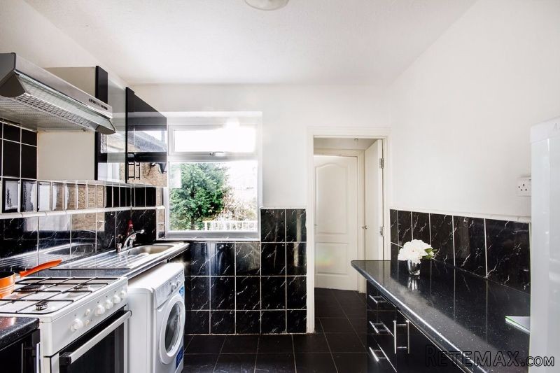 A Lovely Room To Rent In Acton, Connell.. - 2