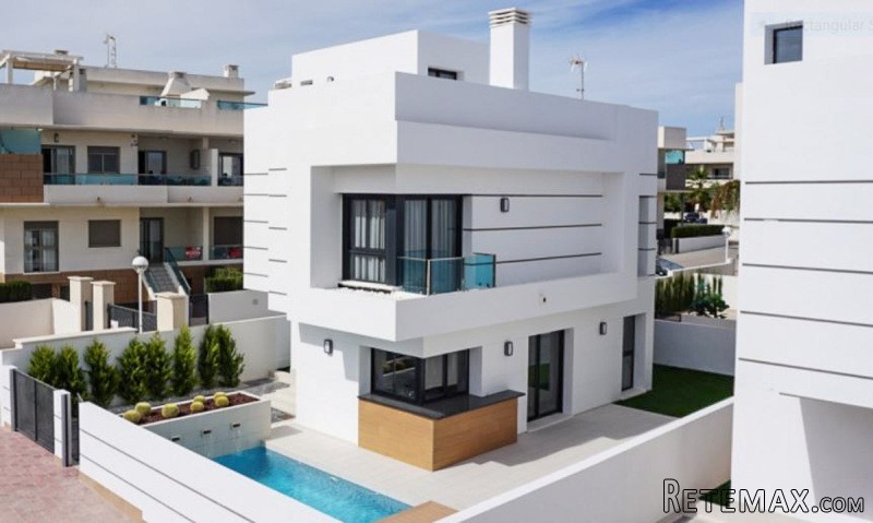 3 Bedrooms - Villa - Alicante - For Sale
