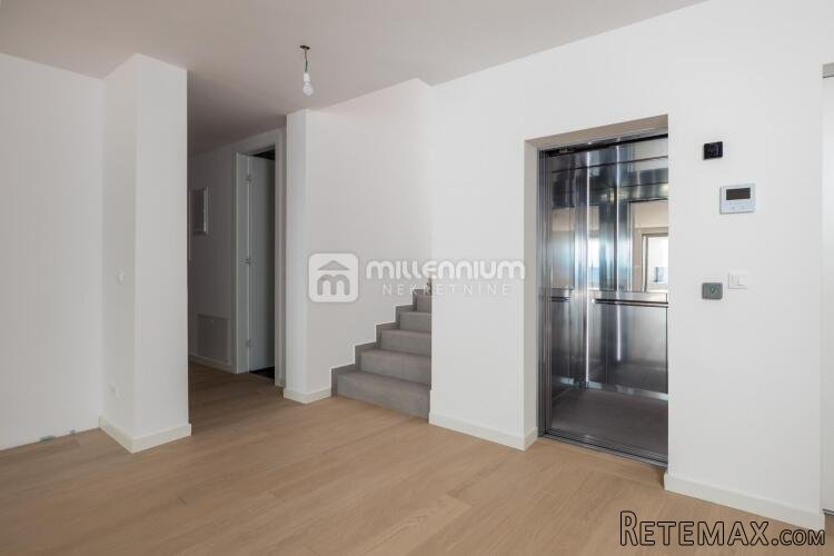 Opatija, vrhunska novogradnja, penthouse, 318.56m2, bazen - 9