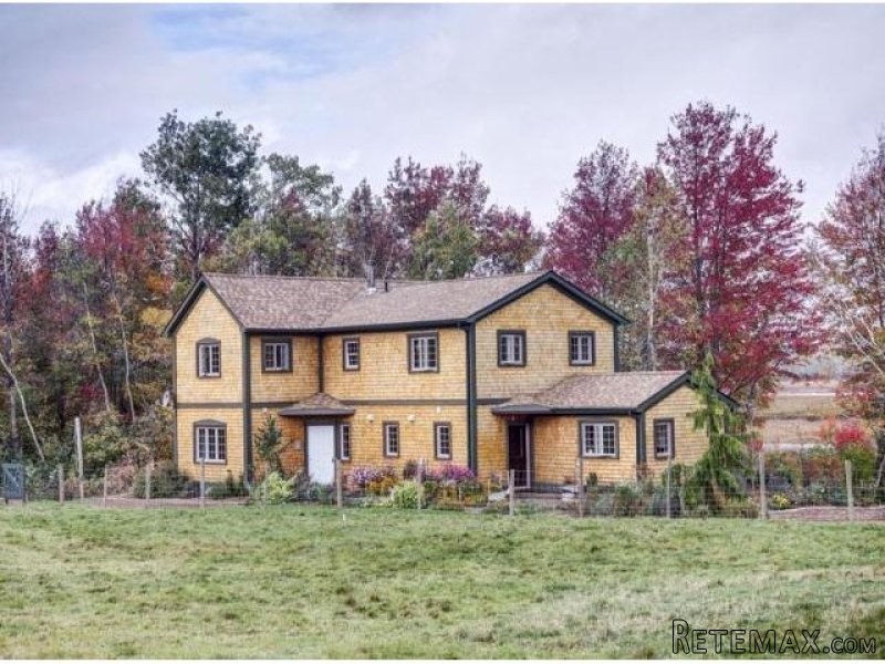 4 bedroom House For Sale: 2158 Saxon..