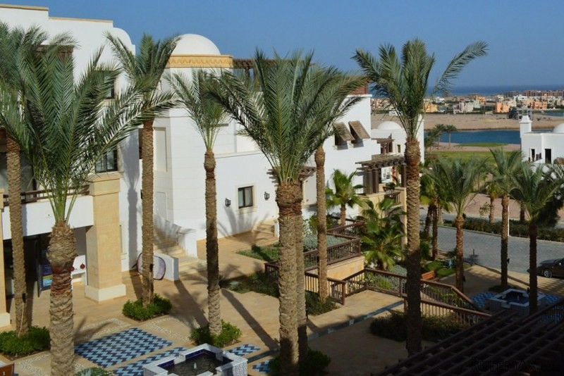 Large One Bedroom Penthouse Apartment..