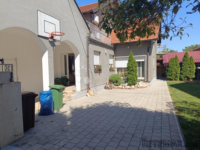 TOP ponuda: prostrana kuća u centru Vinkovaca - 2
