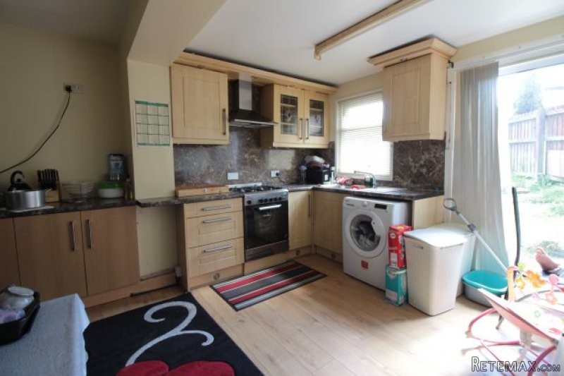 3 bedroom, End Of Terrace House house.. - 2