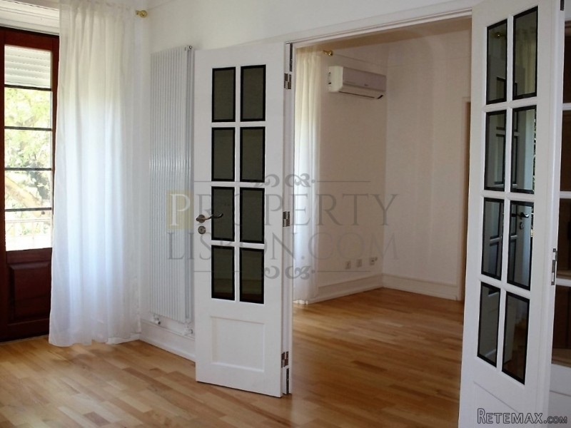 T4 Lisbon Apartment for Sale, Avenidas..