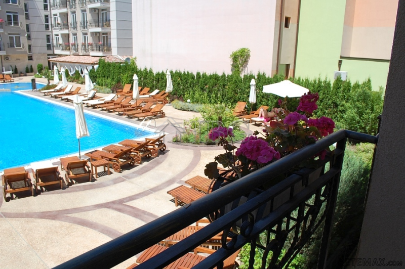 Furnished Studio with pool views in.. - 2