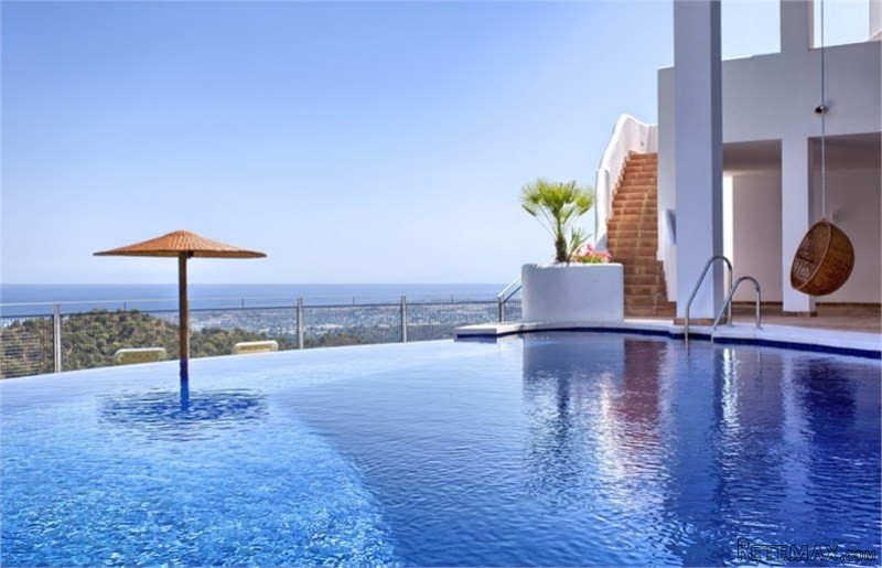 Marbella, , 3 bedrooms, 243 m2, 394 000.. - 2