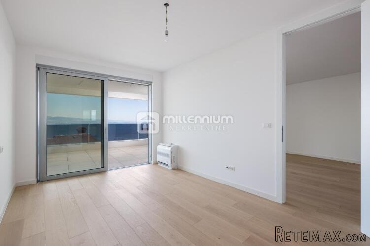 Opatija, vrhunska novogradnja, 95.96m2, 2s+db, bazen.. - 2