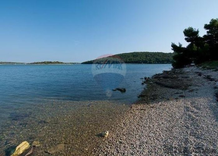 Istra,Medulin okolica- manji teren blizu mora - 3
