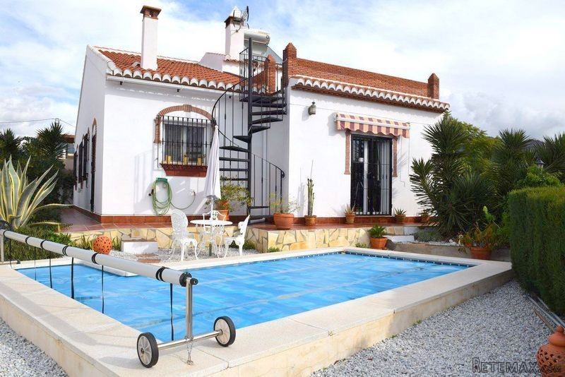 Villa for Sale in Alcaucin, Alcaucin..