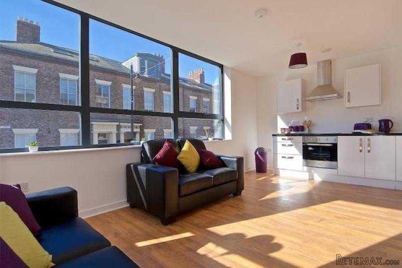 1 Bed Flat For Sale Just Added - 2