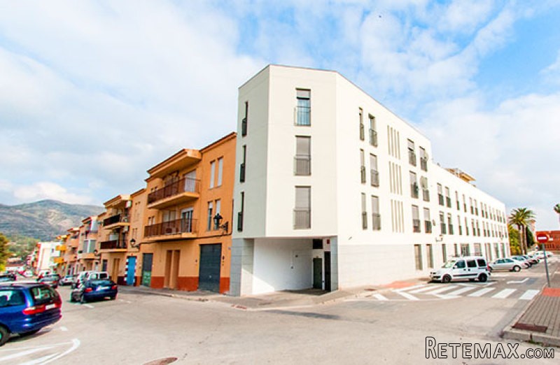 3 Bedroom Apartment in Xalo, Costa..