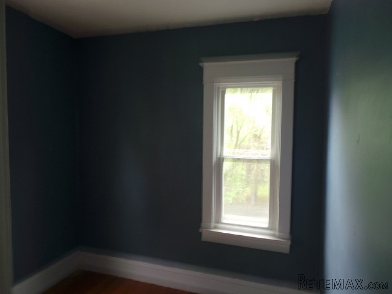 807 8th St Watervliet, NY, 12189 Albany..