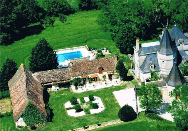 Magnificent Chateau With 32 Hectares