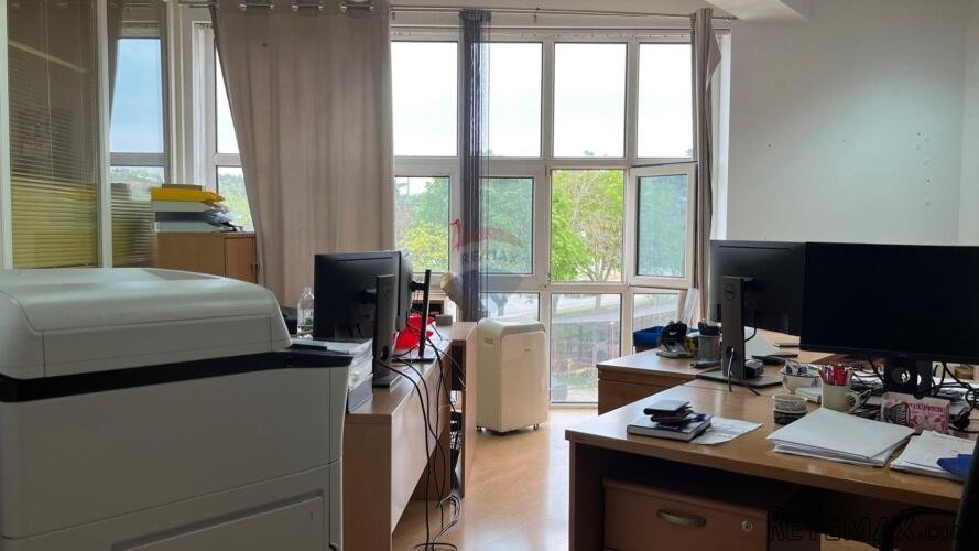 Poreč centar, poslovni prostor 92 m2 - 3