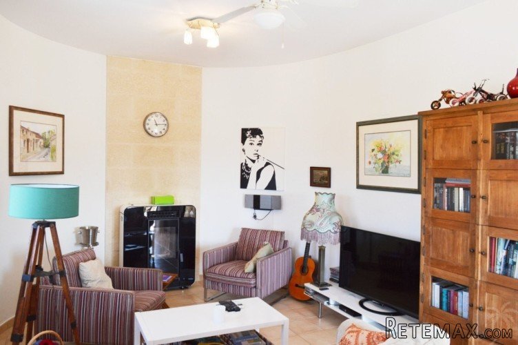 Modern, detached south facing villa with fabulous views.. - 5