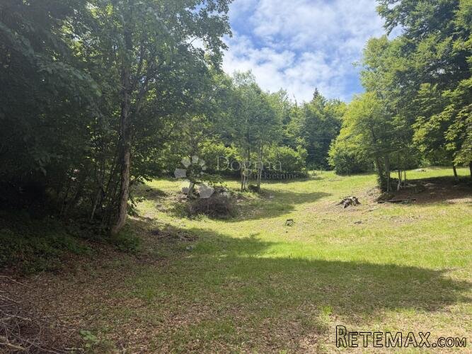 GORSKI KOTAR STARI LAZ, građevinsko zemljište 3200m2