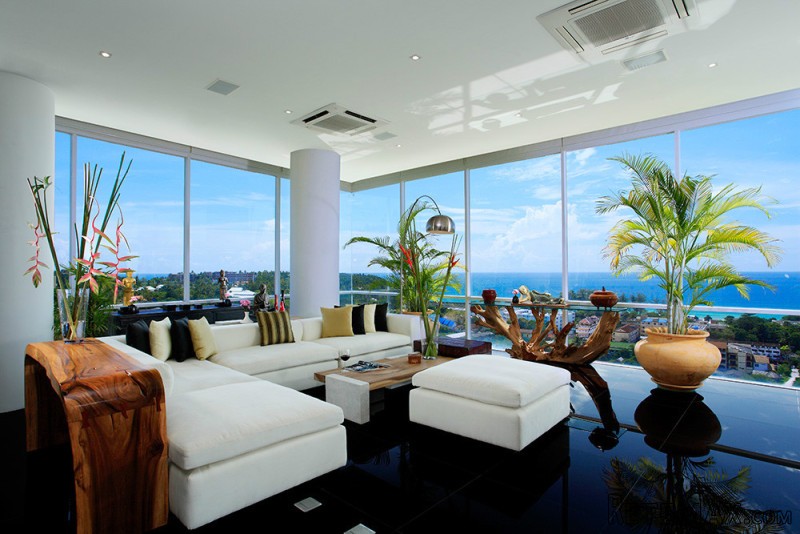 Luxury 3 Bedroom Seaview Penthouse..