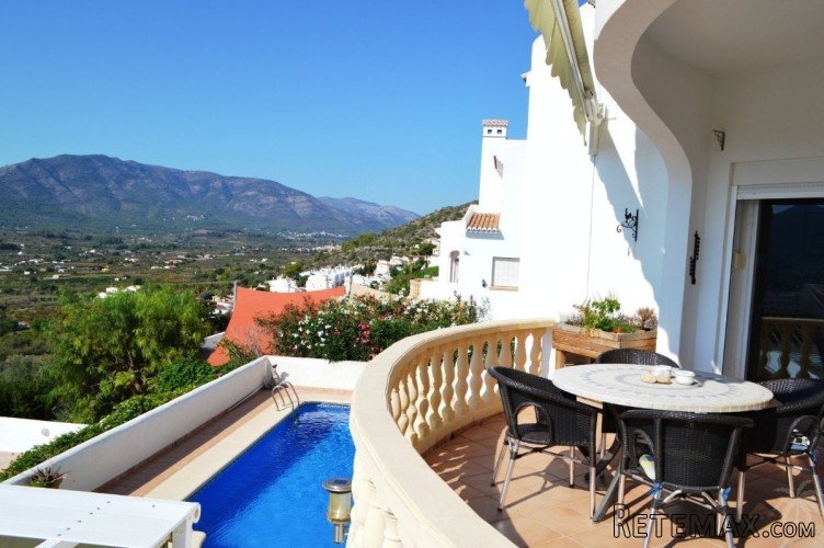 Modern, detached south facing villa with fabulous views.. - 8