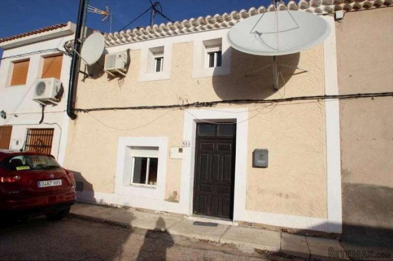 Country House in Pinoso...no offers..