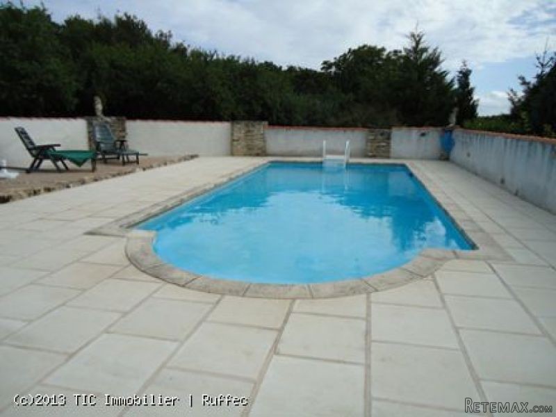Main 4 bed house + 2 gites - 2