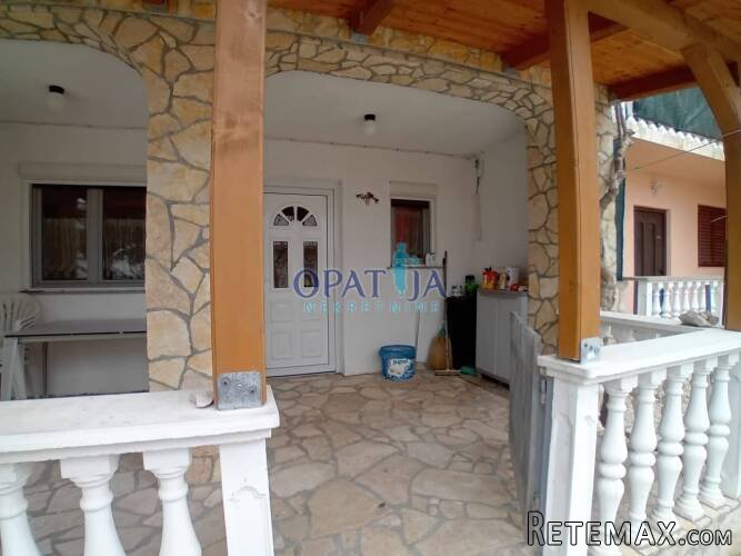 Vir, južna strana kuća 2 apartmana sa garažom blizu mora - 2