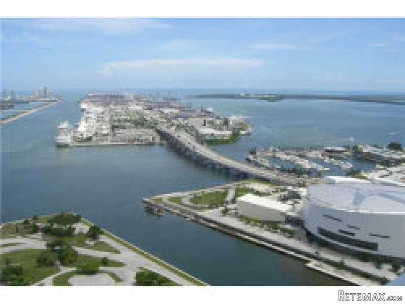 1040 Biscayne Bl, Unit 2608, Miami, Fl..
