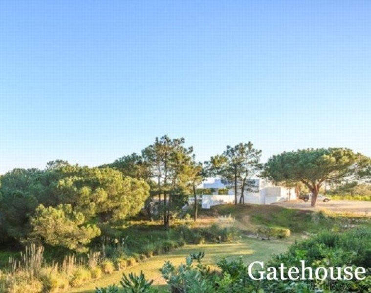 Quinta do Lago Beach Property For sale..