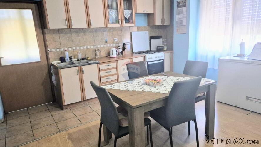 Sisak, Caprag, Stan