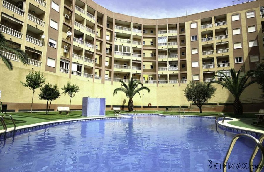 Apartamento a tan solo 600 metros del mar en Torrevieja... - 2