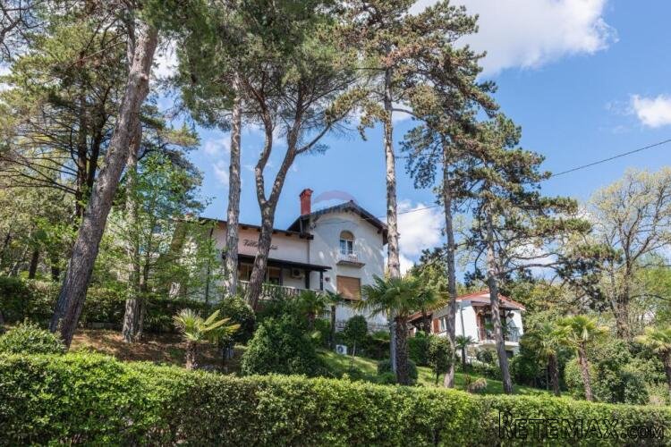OPATIJA- etaža vile + studio apartman sa okućnicom, garažom - 2