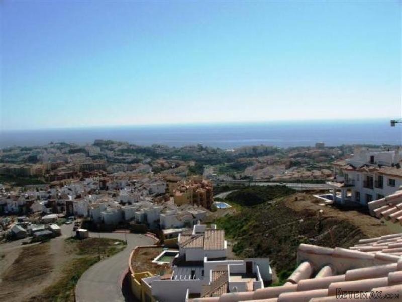 3 bedroom semi-detached villa for sale - 2