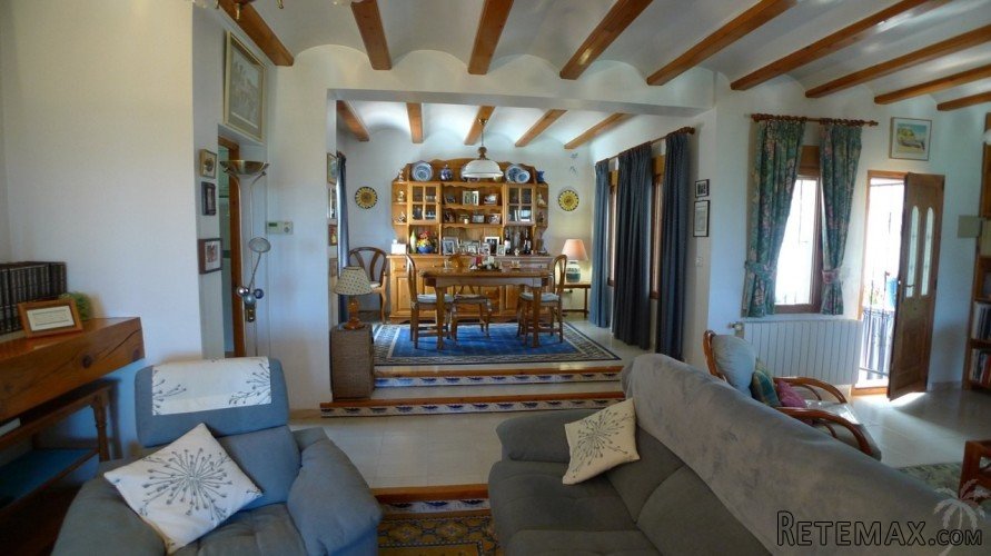 Well located finca within a short distance from the.. - 5
