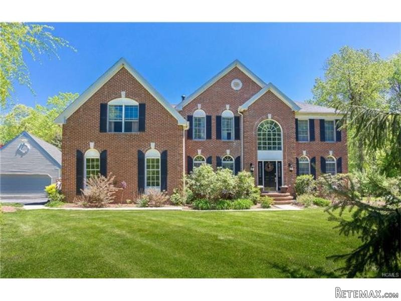 4 bedroom House For Sale: 11 Mathews.. - 2