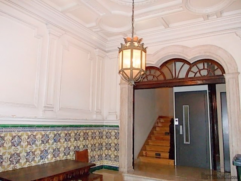 Noble Apartment With 3 Bedrooms In..