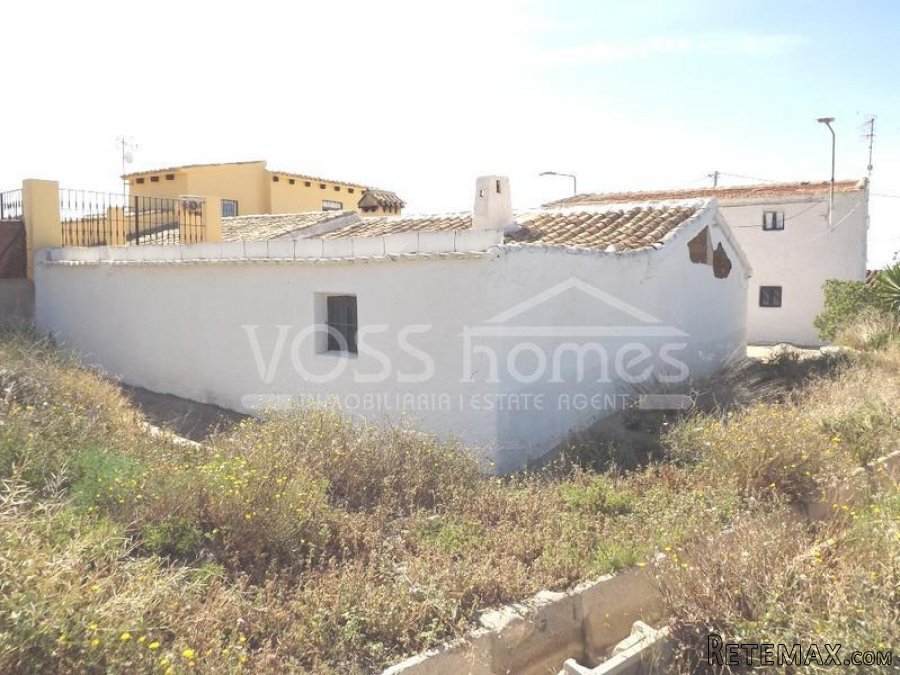 Great oportunity Semi detached main house to reform of 94m2.. - 11