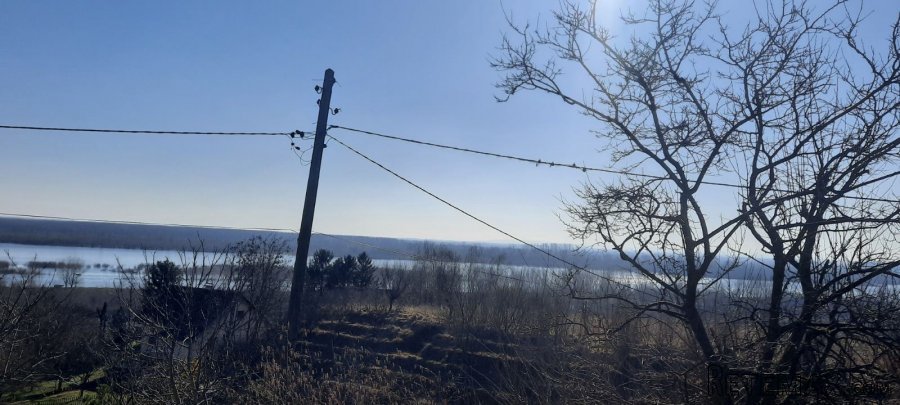 Plac sa pogledom na Dunav-Belegis - 11