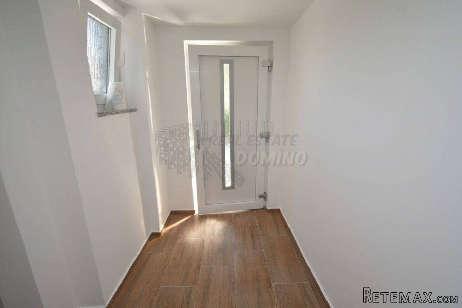 Apartman u prizemlju zgrade-adaptirano!! - 12