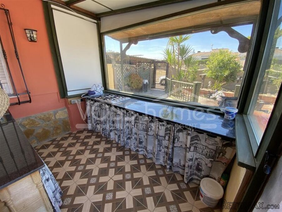 NEW & EXCLUSIVE LISTING TO VOSS HOMES - A spacious 3 bed.. - 12
